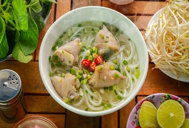 Explore The Top Must Try Delicacies In T Y Ninh Vietnam