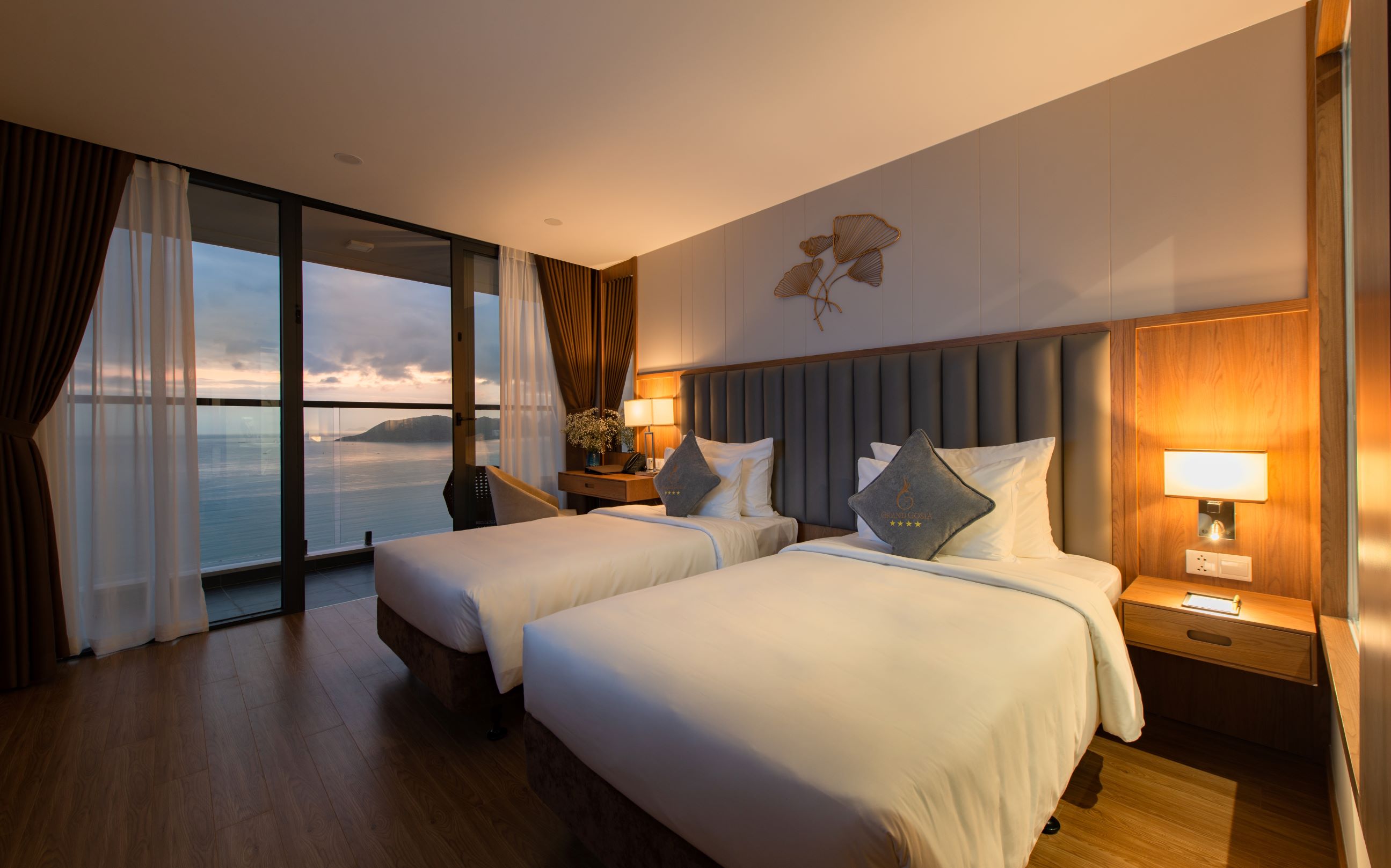 Hình ảnh phòng Deluxe Twin Room with Sea View