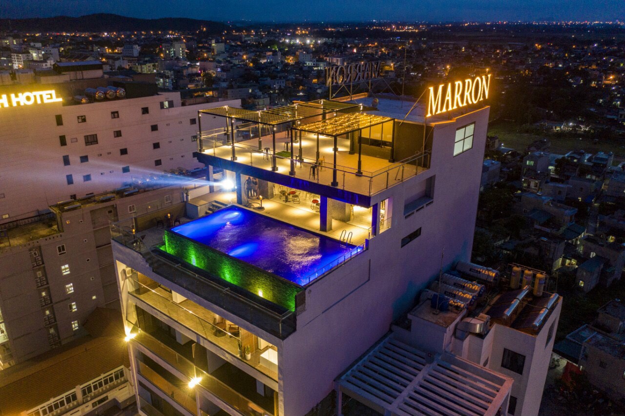Khách Sạn The Marron