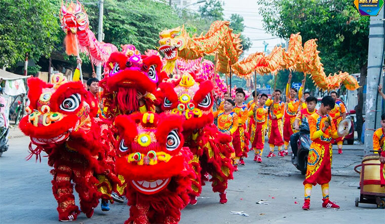 Múa lân Trung thu: Điệu múa đặc sắc rạng rỡ đêm hội Trăng Rằm