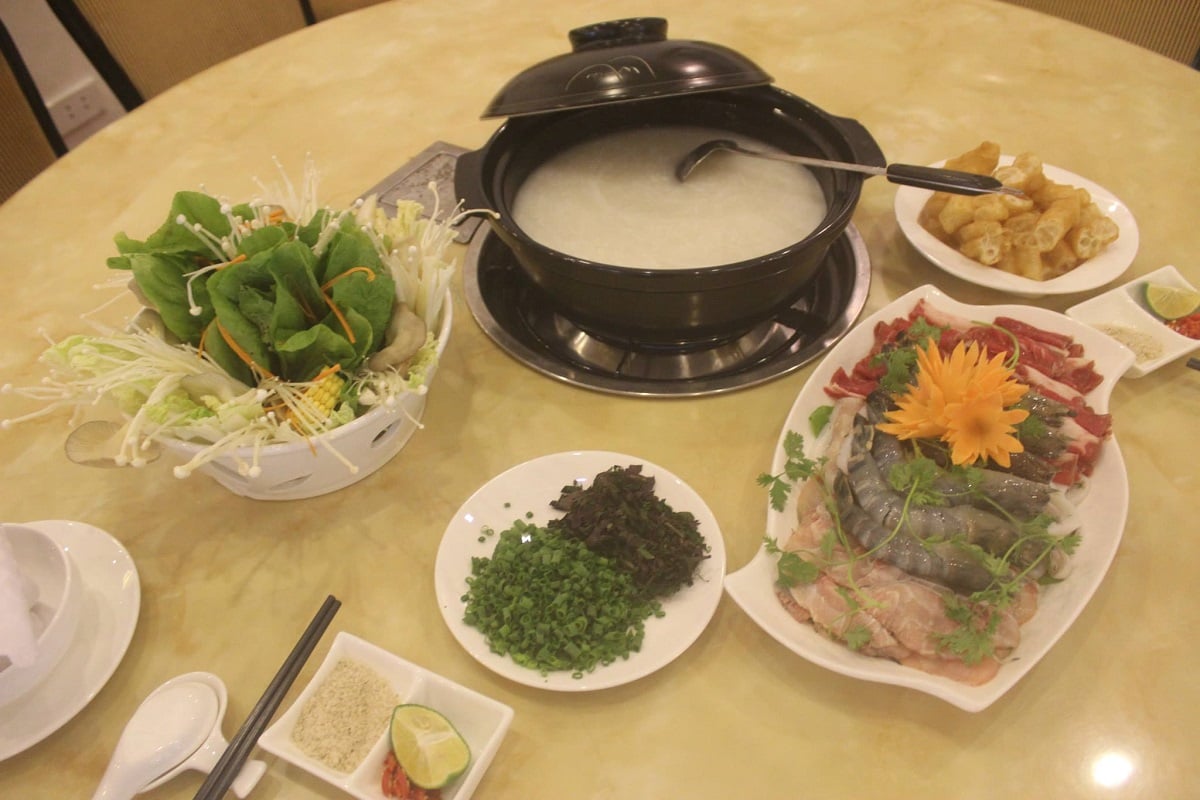 top-17-quan-lau-chao-ngon-khong-the-bo-lo-tai-ha-noi_21