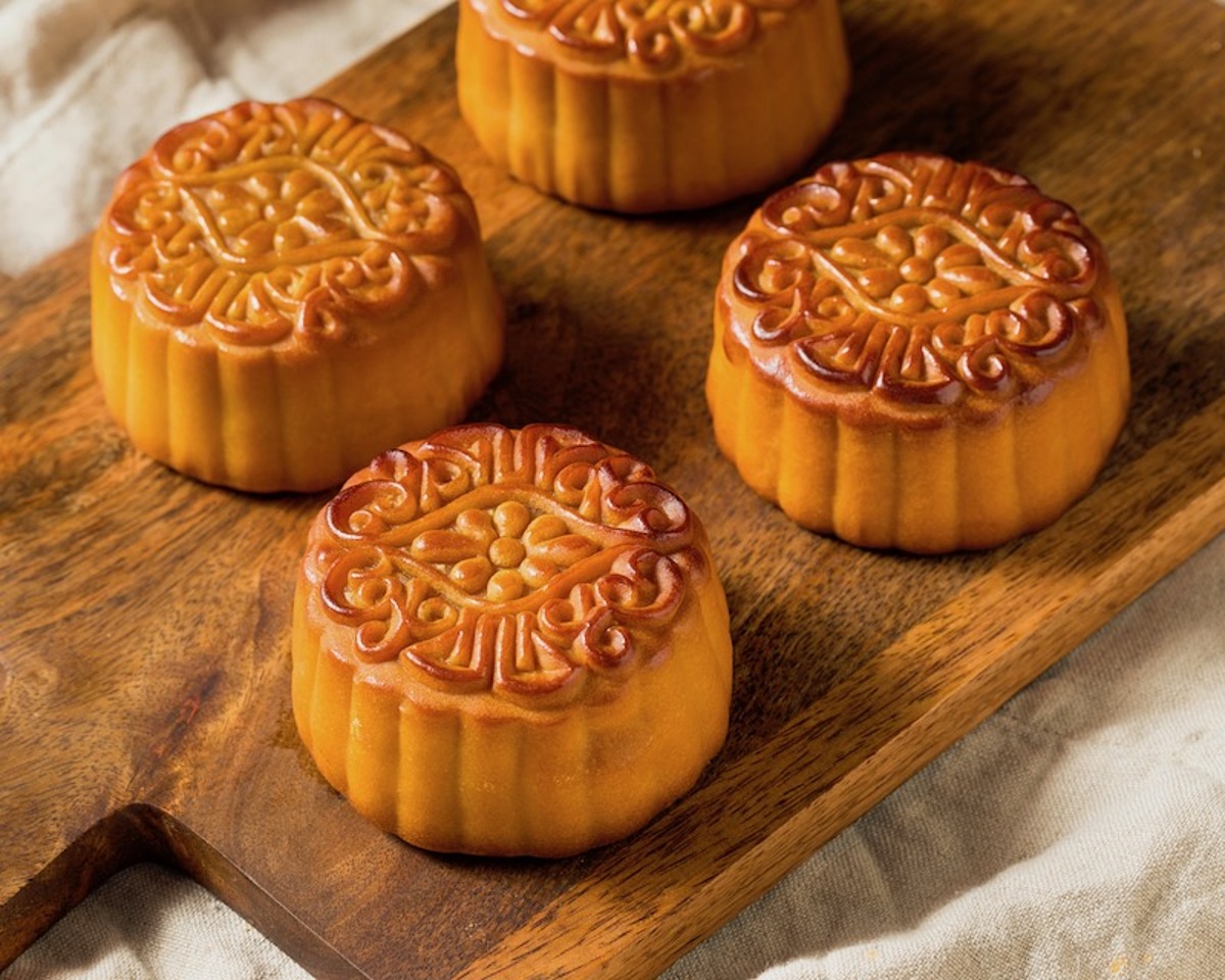 Top 8 Thương Hiệu Bánh Trung Thu Chay Uy Tín và Cách Làm Tại Nhà