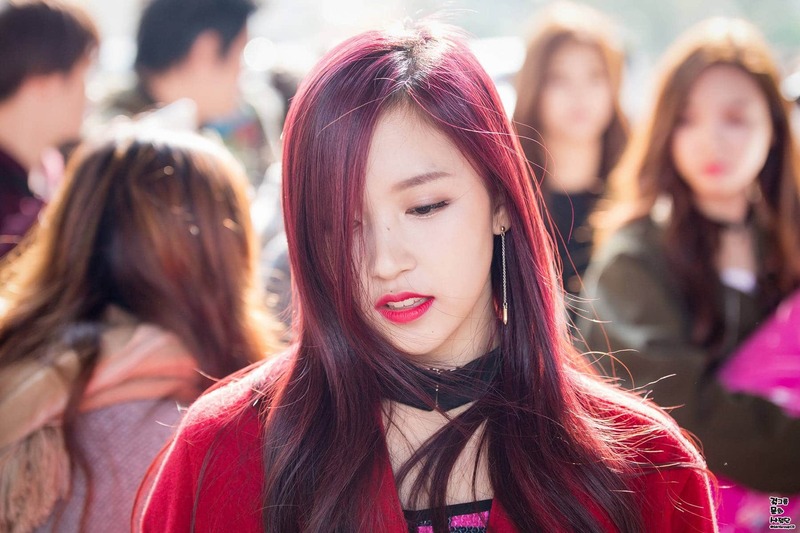 Bí quyết nhuộm tóc màu nâu đỏ tại nhà để có màu chuẩn từ chuyên gia Mytour