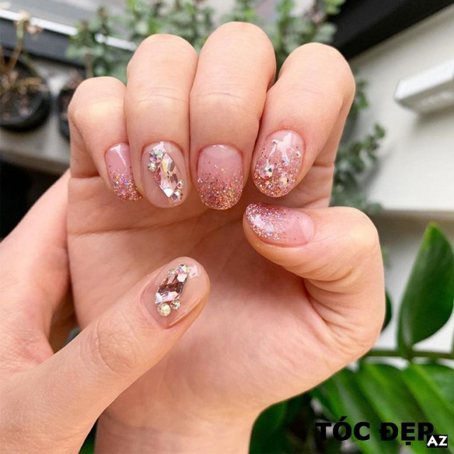 Đánh bại trào lưu với 25 mẫu nail Hàn Quốc nổi bật nhất năm 2021