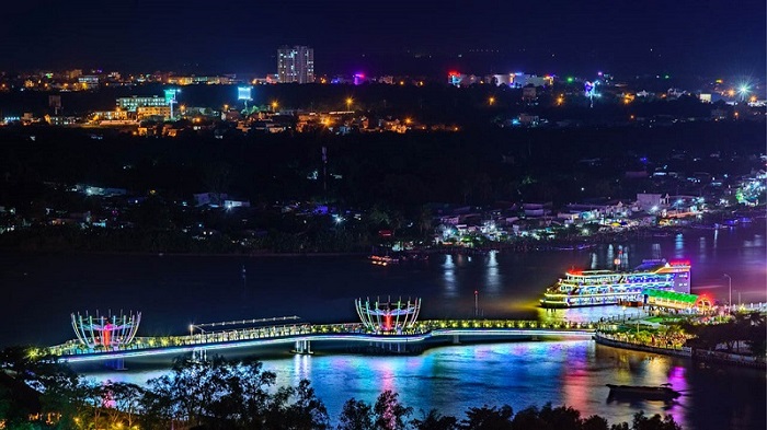 Bến Ninh Kiều Cần Thơ có gì thú vị? Kinh nghiệm ĂN - CHƠI siêu chi tiết