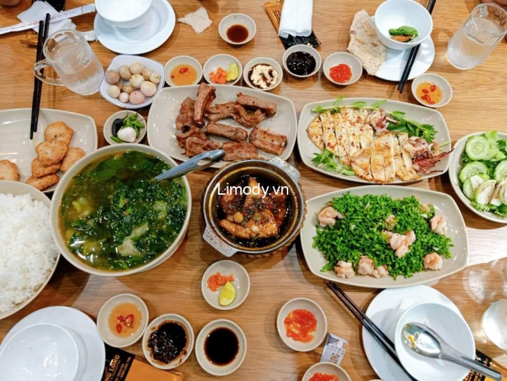 Khám phá ẩm thực Bình Định: Top 30 Món Ngon + Nhà Hàng Quán Ăn Ngon Quy Nhơn