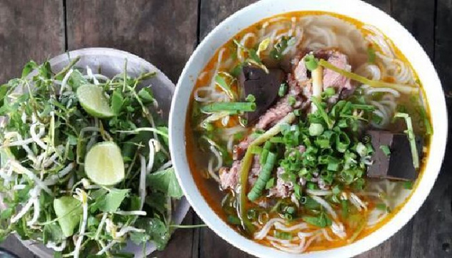 Danh sách top 10 quán bún bò Huế ngon ở Hà Nội