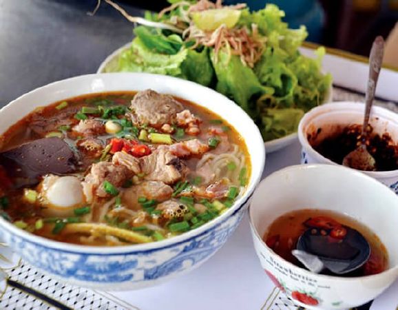 Danh sách top 10 quán bún bò Huế ngon ở Hà Nội