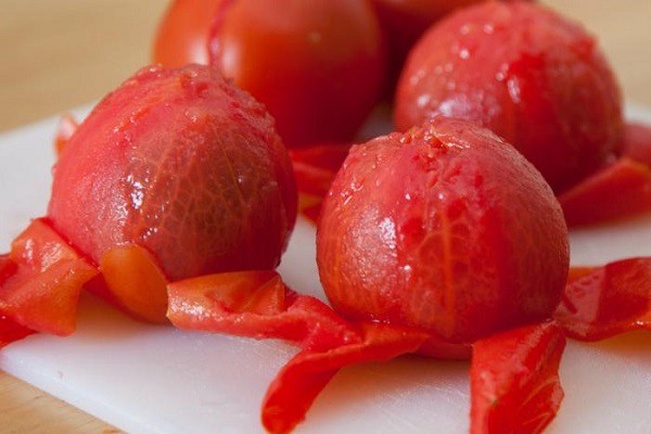 Làm sốt cà chua đặc sánh hấp dẫn tại nhà
