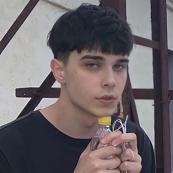 Danh sách 10 kiểu tóc Edgar Haircut độc đáo dành cho các chàng trai cá tính