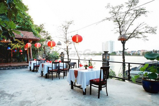 Top 7 Nhà hàng bên sông Quận 7 với view đẹp và hương vị tuyệt vời