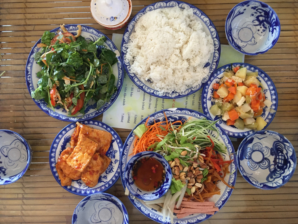 Thưởng thức top 19 quán ăn ngon tại Huế