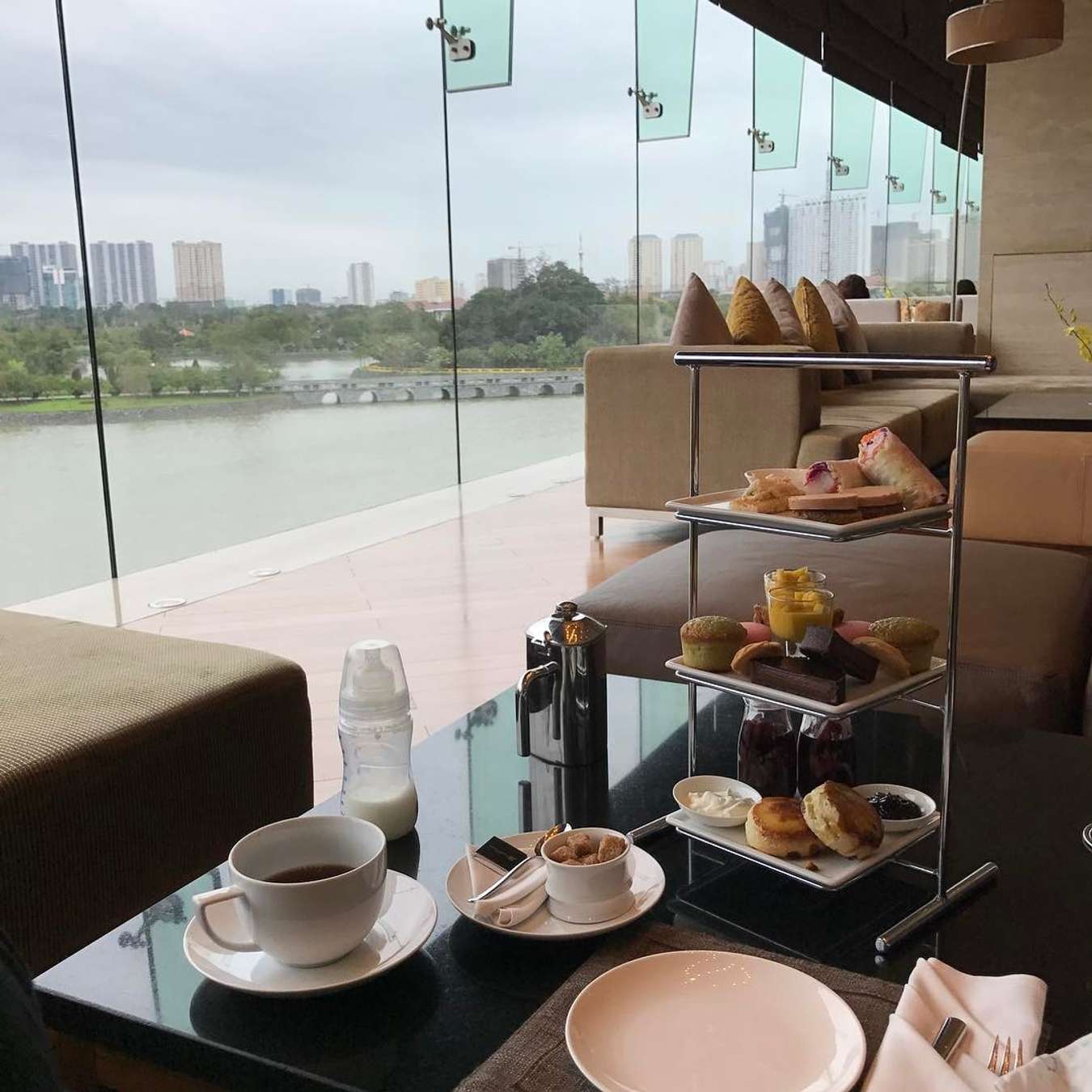 Khám phá 6 điểm trà chiều sang trọng tại Hà Nội - Trải nghiệm đẳng cấp nguyên bản Việt Nam