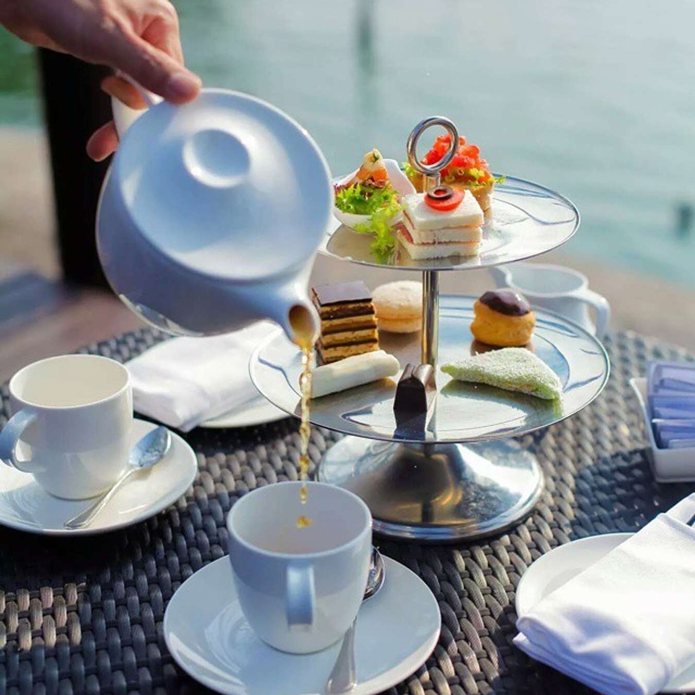 Khám phá 6 điểm trà chiều sang trọng tại Hà Nội - Trải nghiệm đẳng cấp nguyên bản Việt Nam