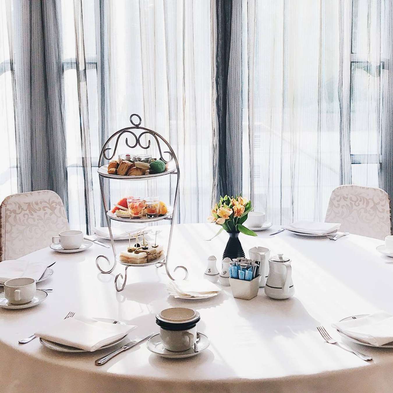 Khám phá 6 điểm trà chiều sang trọng tại Hà Nội - Trải nghiệm đẳng cấp nguyên bản Việt Nam