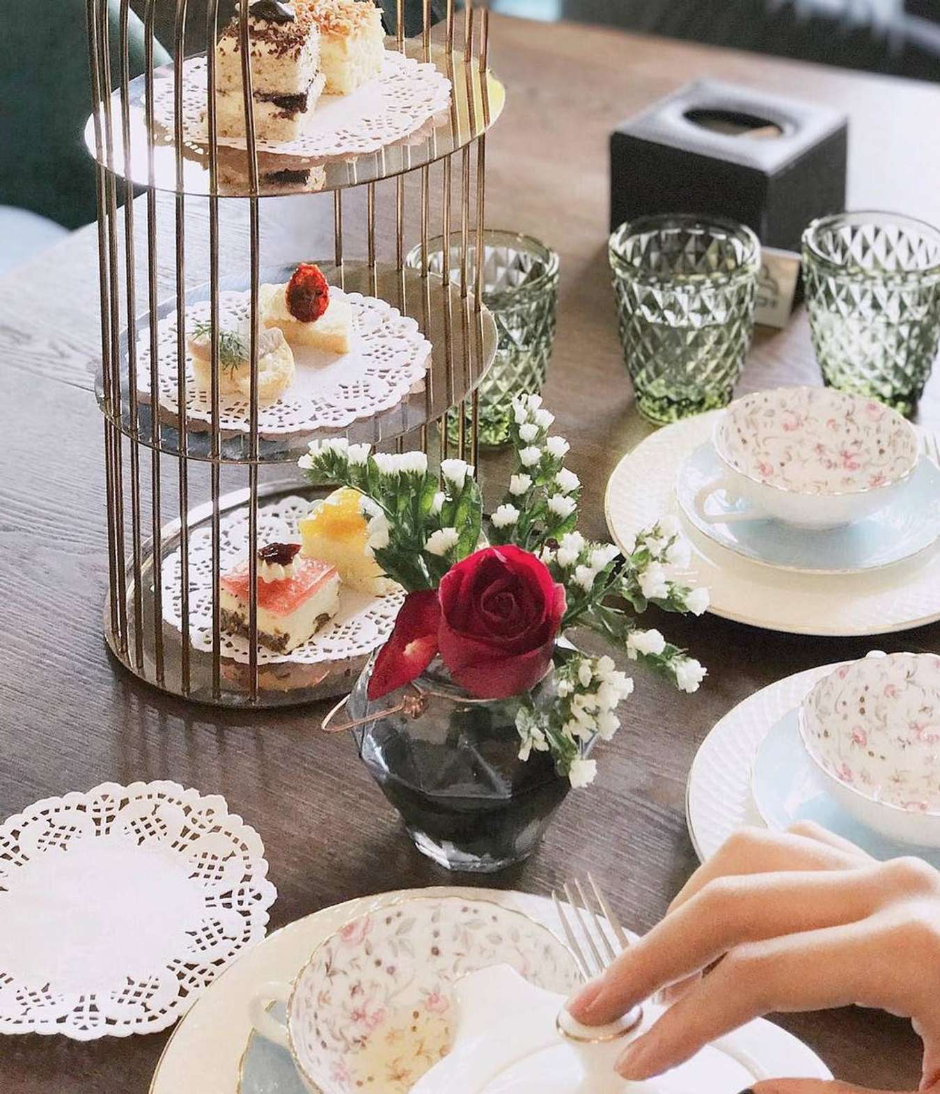 Khám phá 6 điểm trà chiều sang trọng tại Hà Nội - Trải nghiệm đẳng cấp nguyên bản Việt Nam