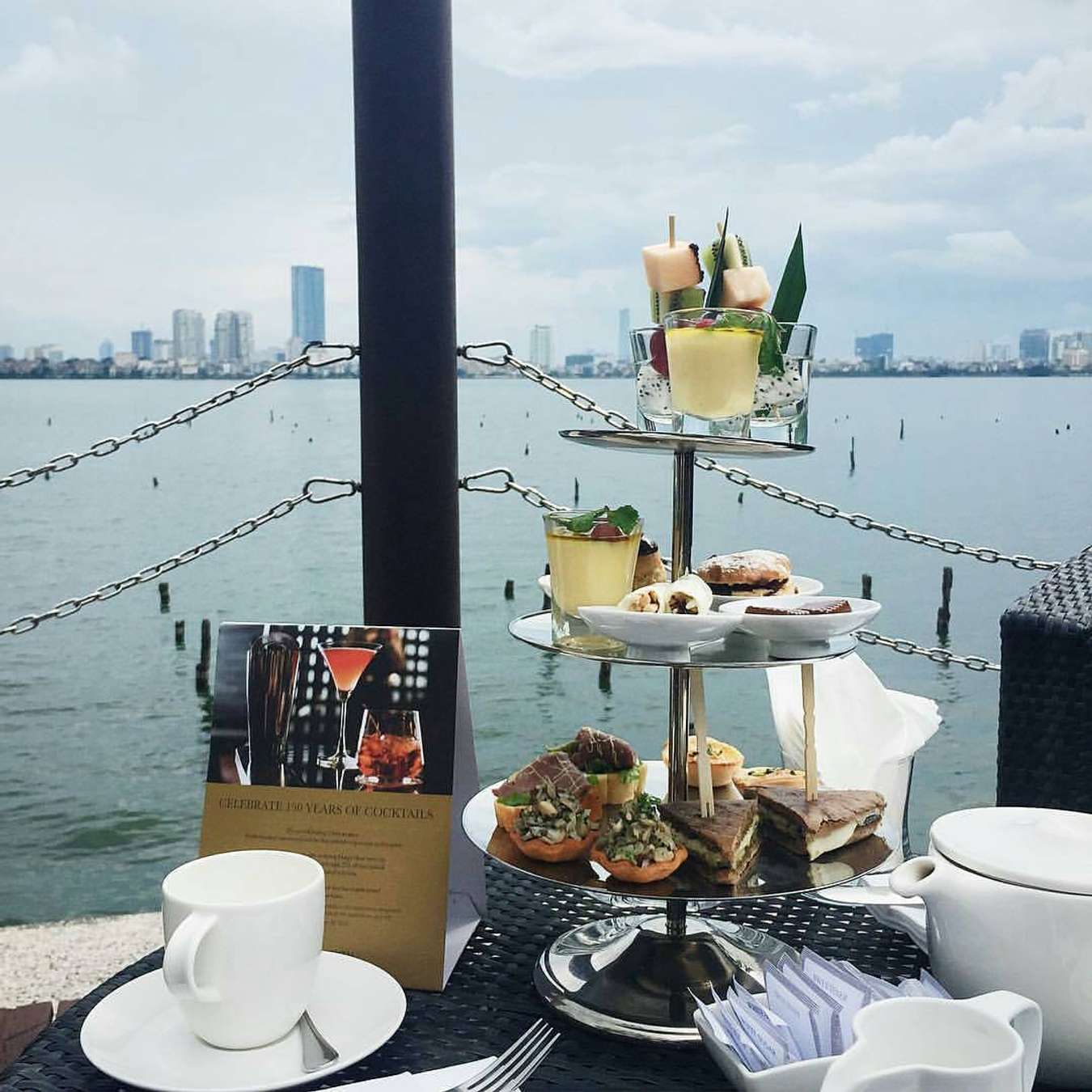 Khám phá 6 điểm trà chiều sang trọng tại Hà Nội - Trải nghiệm đẳng cấp nguyên bản Việt Nam