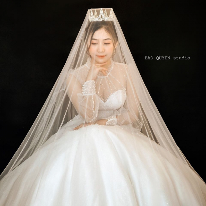 Quyên Nguyễn bridal - ❤ Cô ấy toả sáng và lộng lẫy trong thiết kế váy đuôi  cá của Quyên Nguyễn Bridal_ QN gold #QNgold #quyennguyen #quyennguyenbridal  #aodai #thietke #thêu #aodainam #vaycuoi