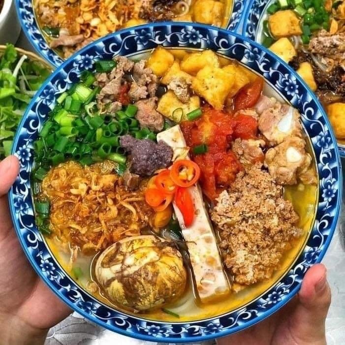 Bún Riêu Đống Đa: Khám phá hương vị đặc trưng của ẩm thực Hà Nội