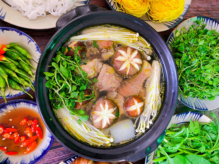 Top 10 Công thức nấu lẩu gà thơm ngon, bổ dưỡng tại nhà - Mytour.vn