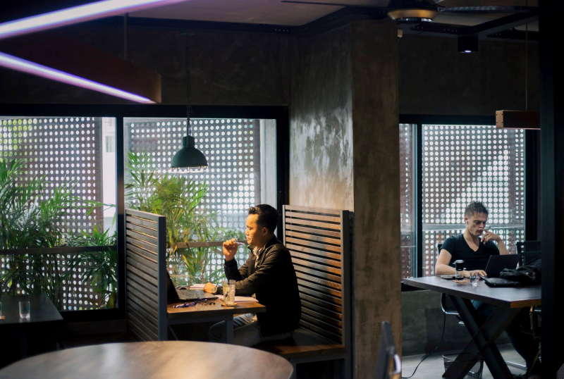 PHÒNG CAFE RIÊNG TƯ VIEW THÀNH PHỐ LUNG LINH VỀ ĐÊM