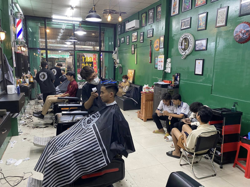 Top 10 Tiệm cắt tóc nam đẹp và chất lượng nhất Bắc Ninh - ALONGWALKER