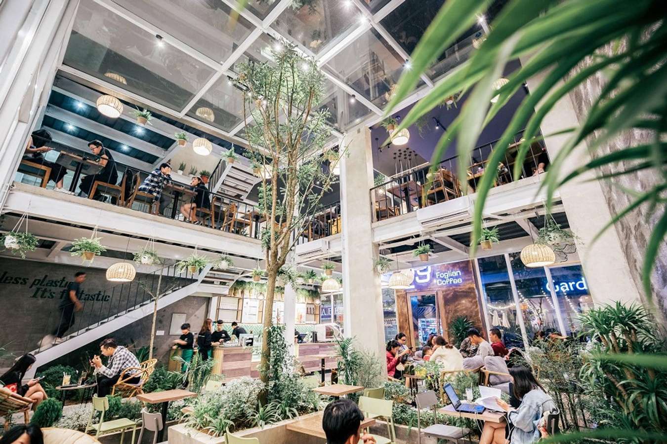 Khám phá 15 quán cafe thả ga ở Hà Nội
