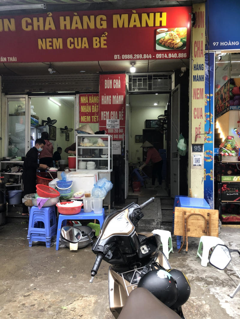 Thông Tin Về Quán Bún Chả Hoàng Văn Thái