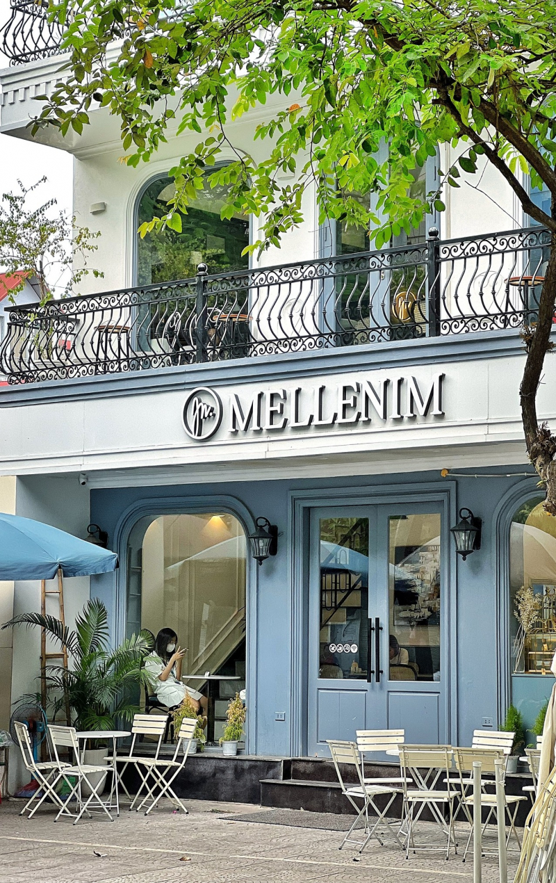 CAFE SÂN VƯỜN ĐƯỜNG LÁNG TRÀN NGẬP CÂY XANH VÀ HỒ CÁ KOI THƯ GIÃN