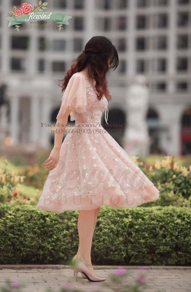 Loạt váy áo chứng minh Rosé đích thực là công chúa bánh bèo của BlackPink -  Phong cách sao - Việt Giải Trí