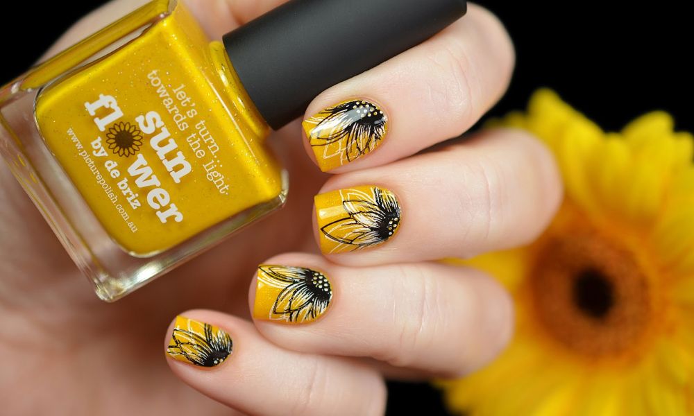 Những Mẫu Nail Vẽ Hoa Đơn Giản, Quyến Rũ Cho Năm 2024