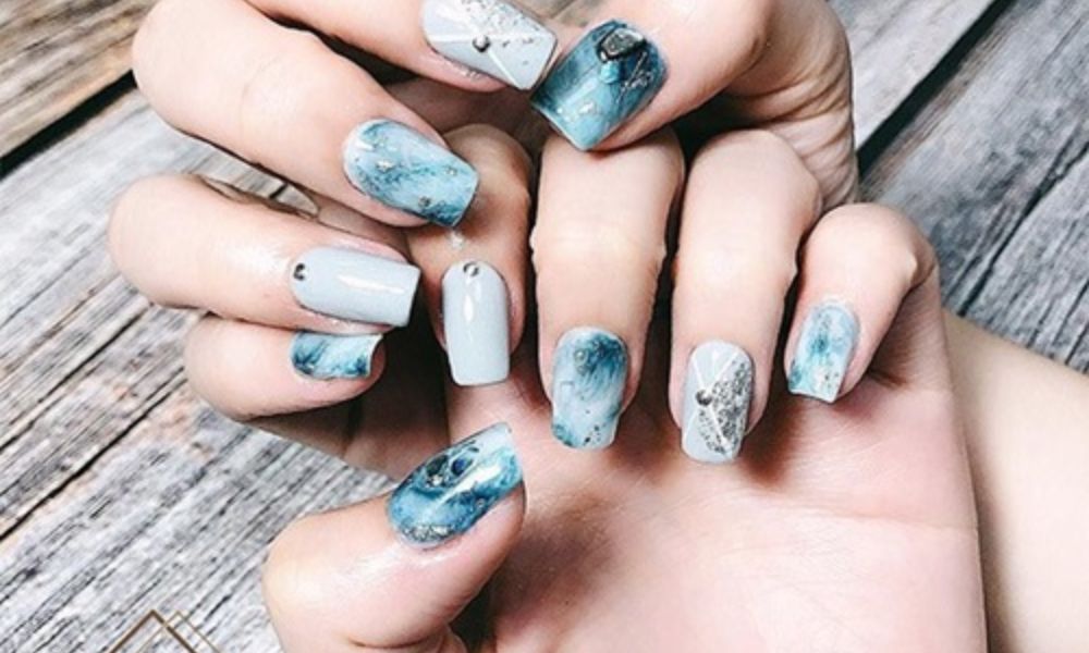 Những Mẫu Nail Vẽ Hoa Đơn Giản, Quyến Rũ Cho Năm 2024