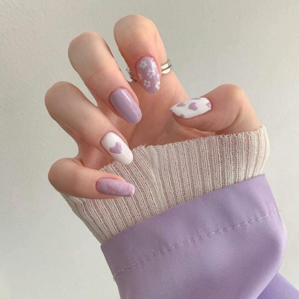 Những Mẫu Nail Vẽ Hoa Đơn Giản, Quyến Rũ Cho Năm 2024