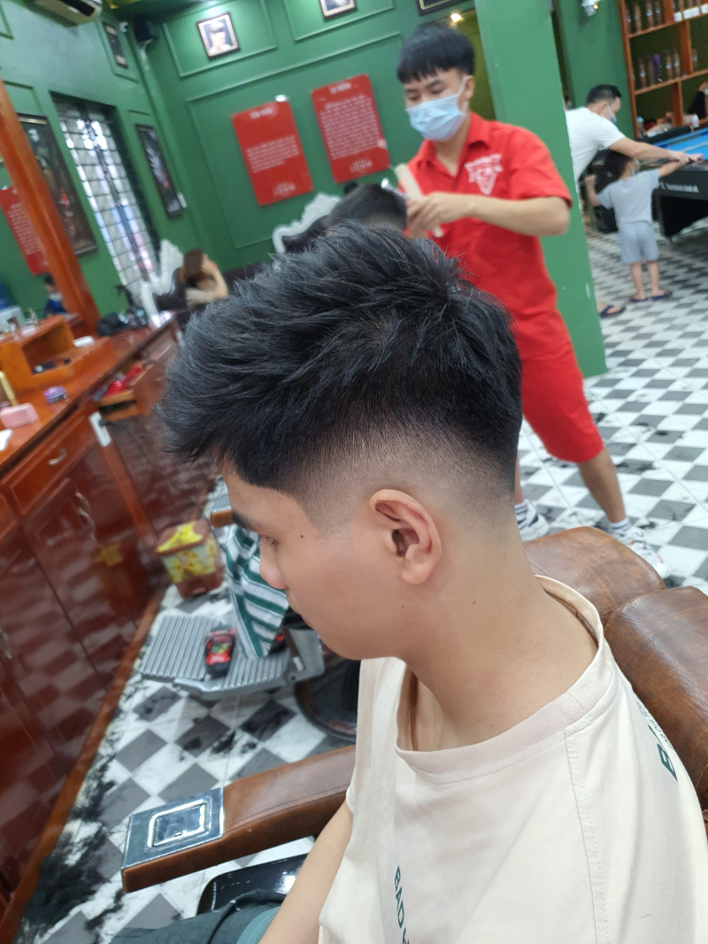 Cần sang nhượng lại tiệm tóc nam địa chỉ 344 Nguyễn Thị Tú, P. Bình Hưng