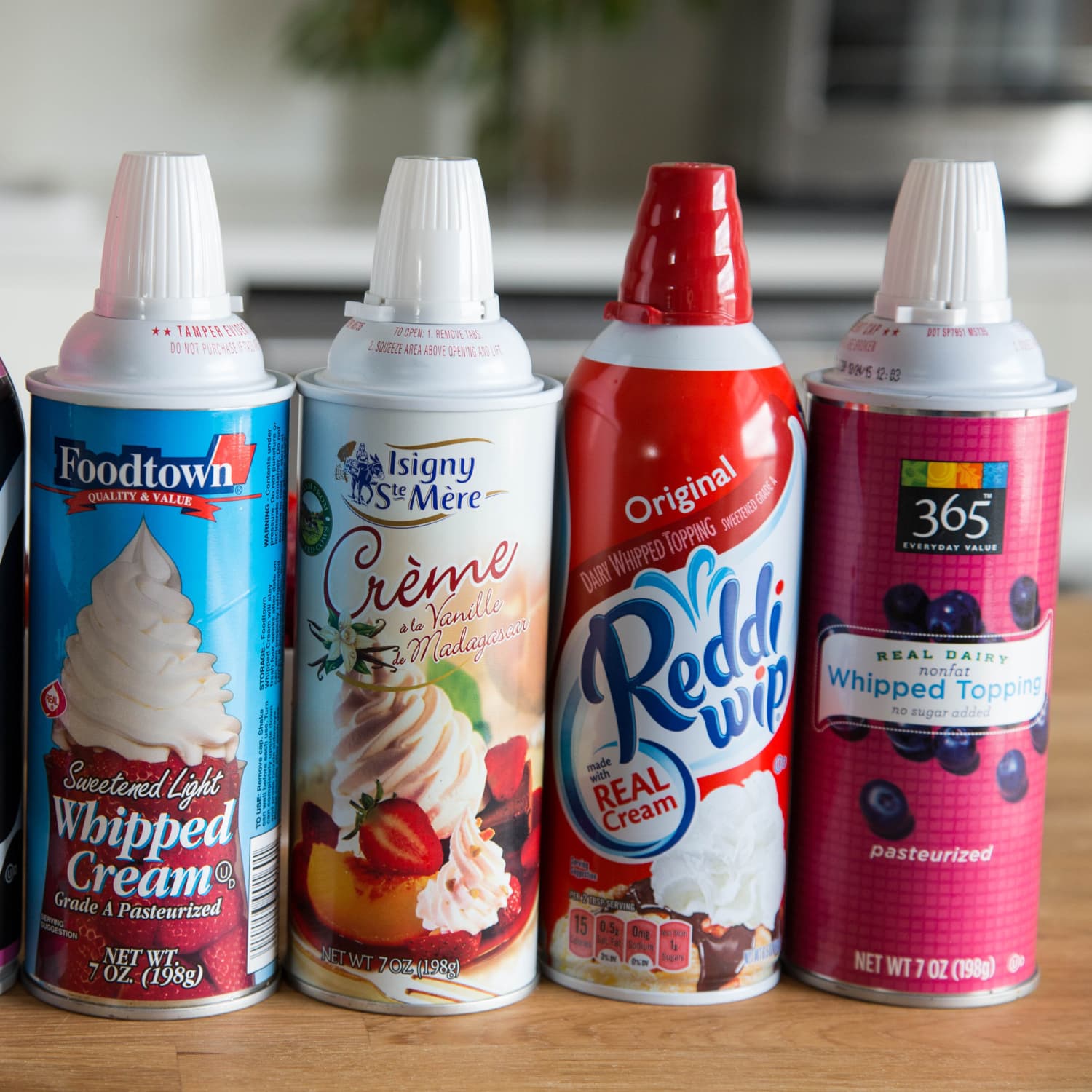 Whipping cream là gì? Mua ở đâu? Công dụng, cách sử dụng Mytour