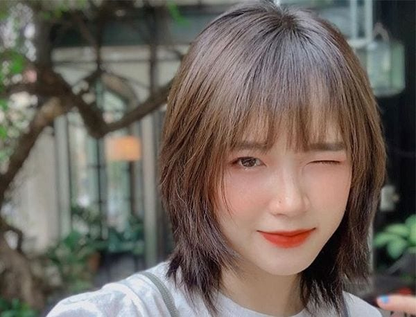 THỢ LÀNH NGHỀ TẠI LEE HAIR SALON TẠO KIỂU TÓC LAYER SẮC NÉT VÀ TỰ NHIÊN