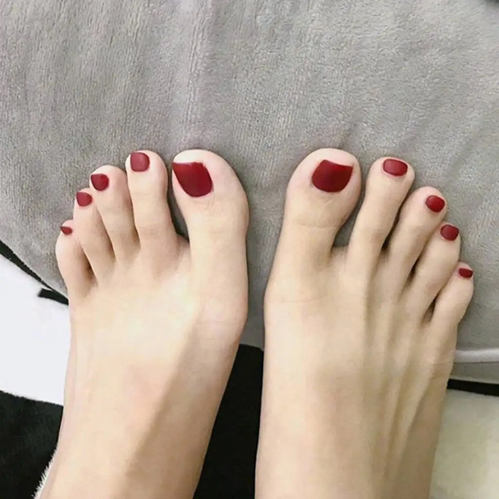 Top 25+ các mẫu móng chân đẹp màu đỏ phù hợp với mọi loại da