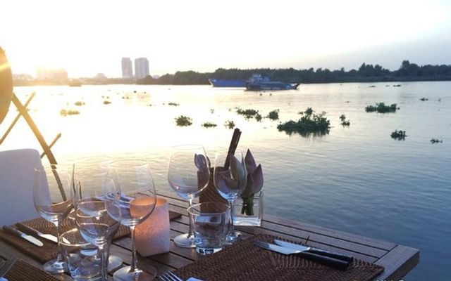 CỘNG CAFE LINH ĐÀM VỚI PHONG CÁCH RETRO ĐỘC ĐÁO VÀ MENU ĐA DẠNG HẤP DẪN