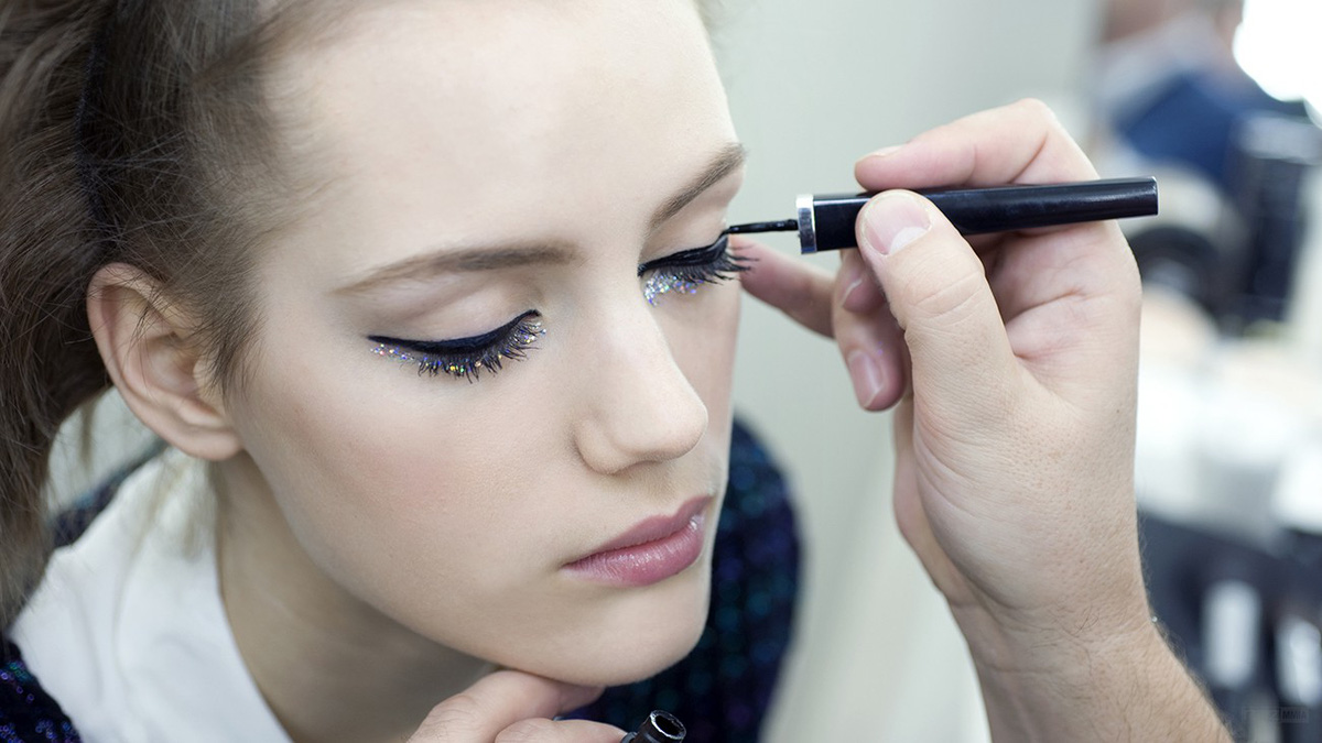 Đánh giá 10 loại eyeliner lâu trôi, dễ sử dụng cho người mới bắt đầu