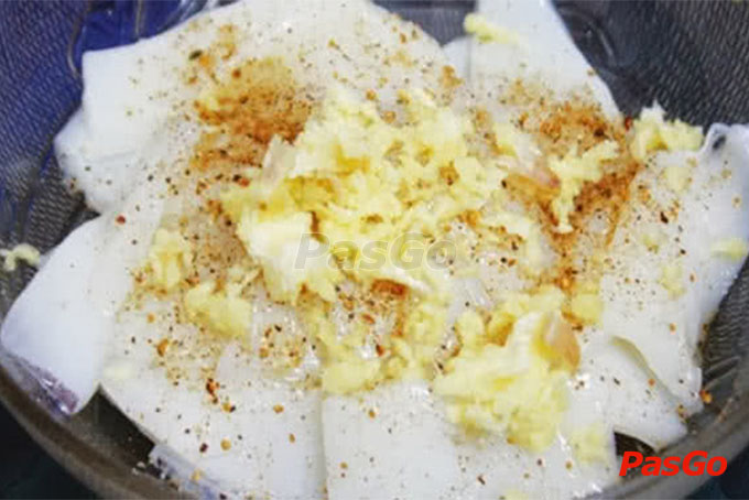 Bí quyết làm mực chiên bơ thơm lừng, ăn mãi không chán