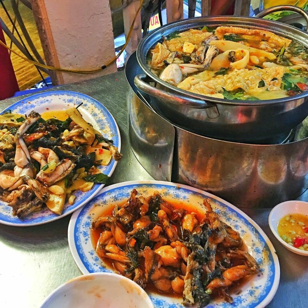 Ăn gì ở Long Biên? TOP 13 món ngon Long Biên làm say đắm vị giác