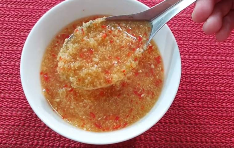 Làm nước mắm gừng