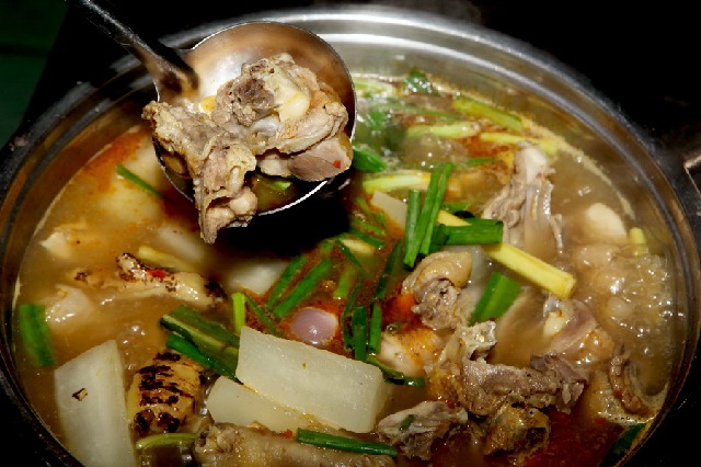 Khám phá 7 quán lẩu chó Hà Nội hấp dẫn - Sự lựa chọn của những tín đồ nhậu