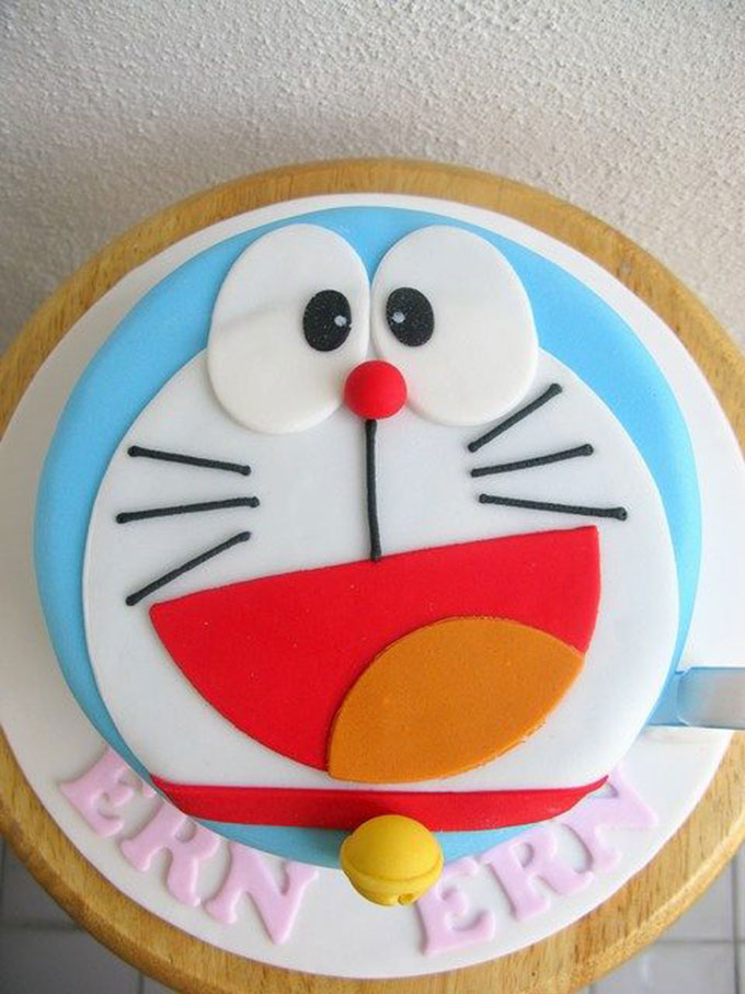 Mẫu bánh kem vẽ hình Doraemon - Tiệm bánh MiaCake Đà Nẵng