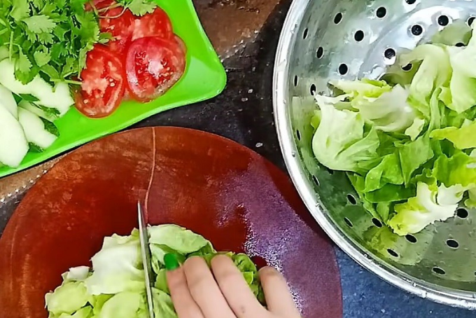 Mẹo tự tay làm món salad Rau Trộn với sốt Mayonnaise
