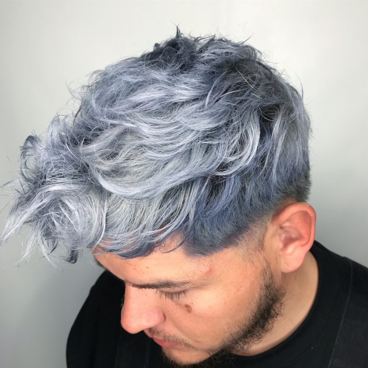 Top 10 kiểu tóc màu xanh khói cực đẹp sành điệu nhất 2024