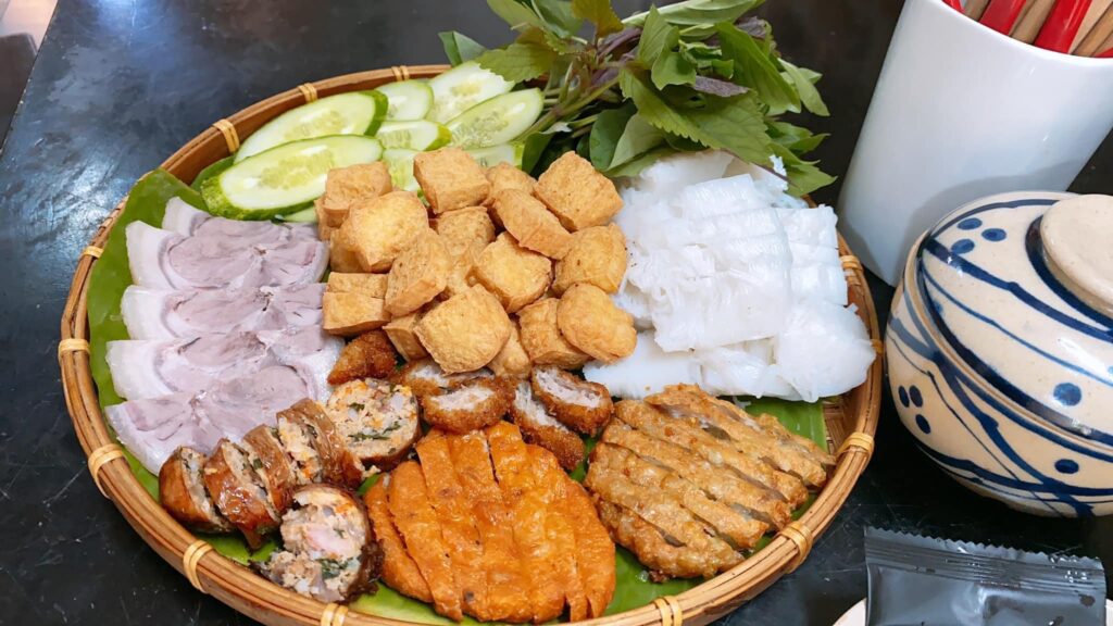 TOP 10+ những quán ăn ngon Gò Vấp nổi tiếng mà dân sành ăn không thể bỏ qua - Mytour