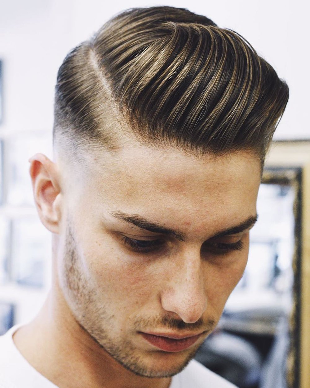 Top 10 Kiểu Tóc Undercut Quiff Đẹp Nhất Cho Nam Giới