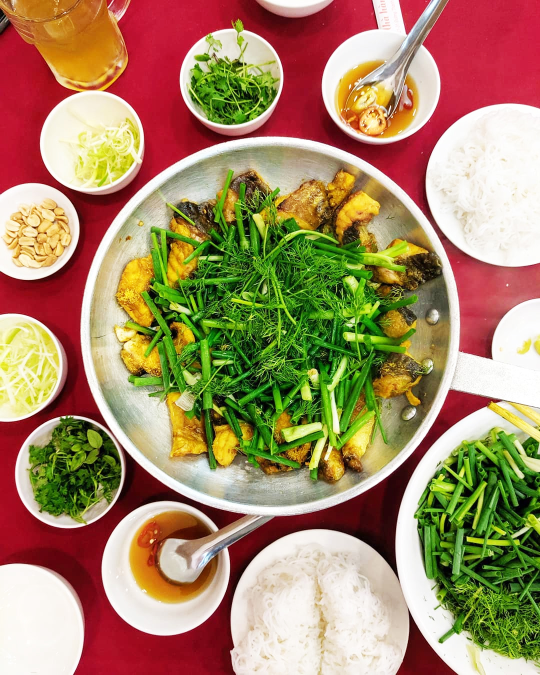 Top 12 quán chả cá Hà Nội ngon danh tiếng của những người sành ăn