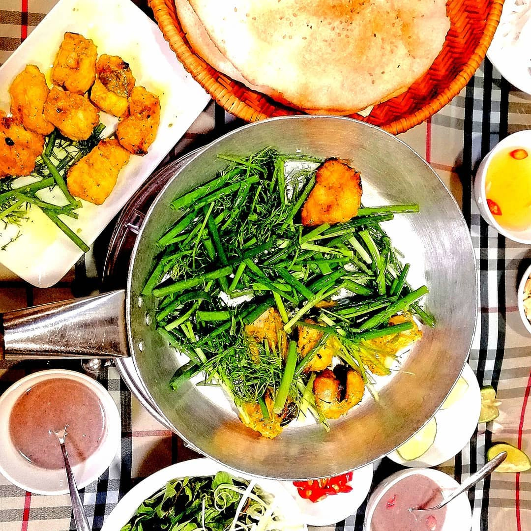 Top 12 quán chả cá Hà Nội ngon danh tiếng của những người sành ăn